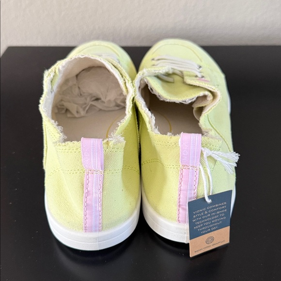 Vionic Beach Pismo Canvas Sneakers - Picture 9 of 11